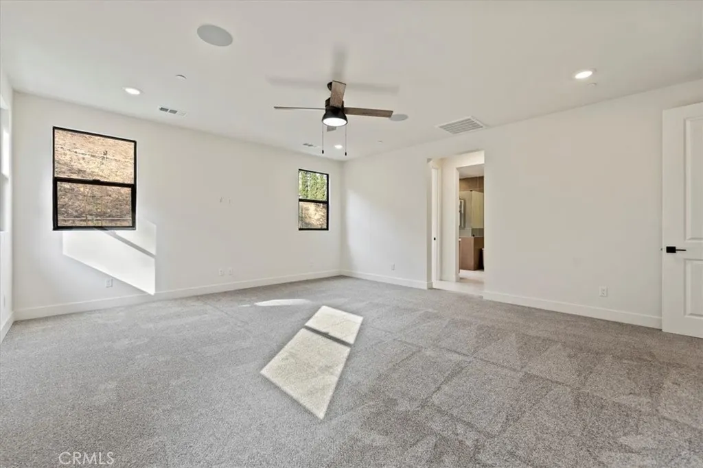 1019 N Staley Lane, Los Angeles, California 90042 home-pic-35